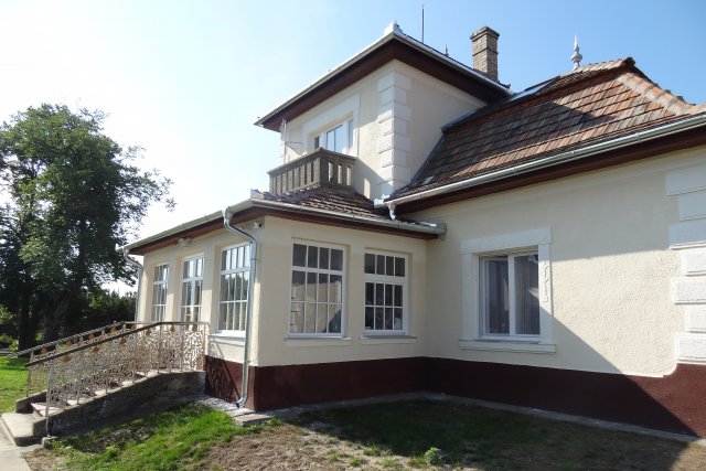 Eladó családi ház, Csengődön 62.9 M Ft, 5 szobás