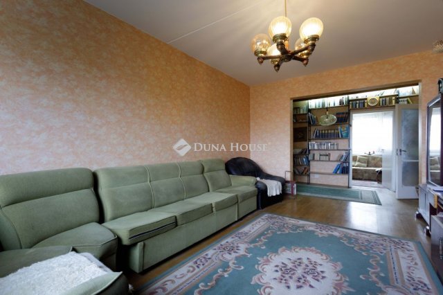 Eladó téglalakás, Mosonmagyaróváron 40 M Ft, 3 szobás
