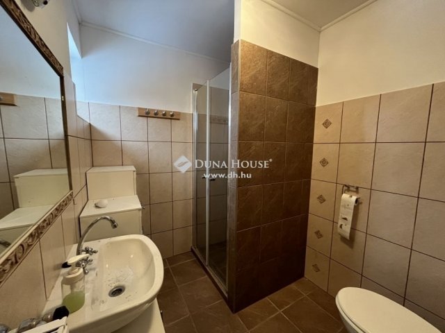 Eladó családi ház, Óbányán 60 M Ft, 3 szobás