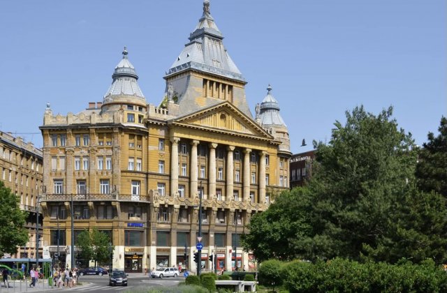 Eladó téglalakás, Budapesten, VI. kerületben 125 M Ft, 2 szobás