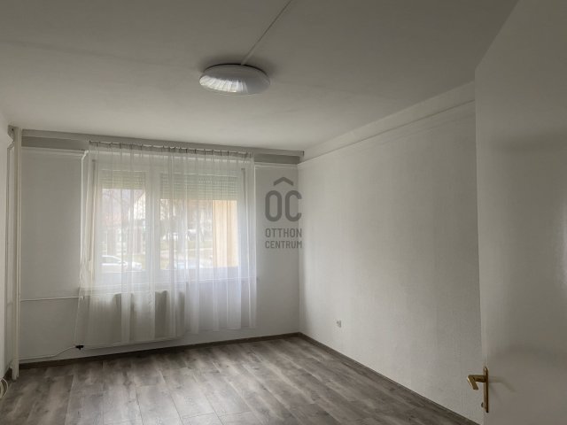 Kiadó panellakás, albérlet, Miskolcon 150 E Ft / hó, 3 szobás