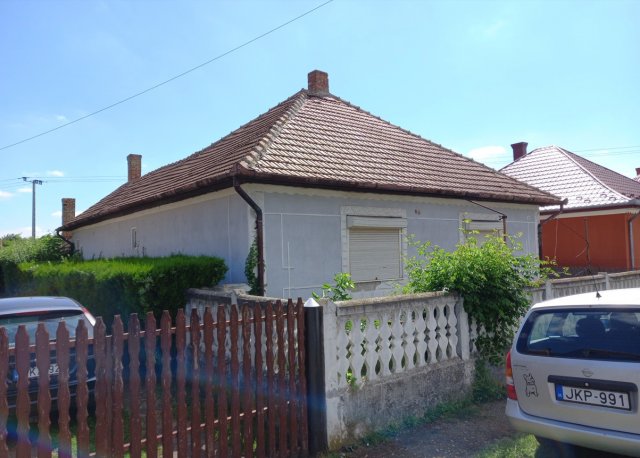 Eladó családi ház, Hejőbábán 8.4 M Ft, 1+1 szobás