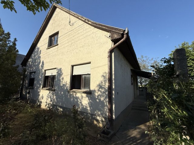 Eladó családi ház, Atkáron 34.9 M Ft, 3 szobás
