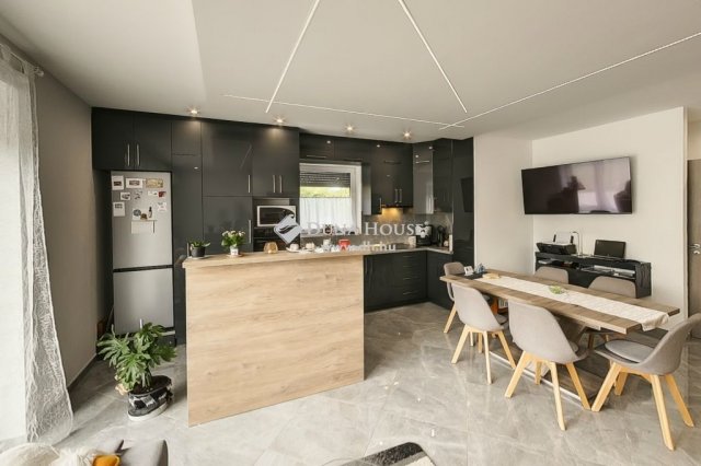 Eladó családi ház, Kecskeméten 79.9 M Ft, 4 szobás