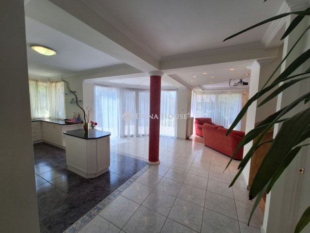 Kiadó családi ház, albérlet, Herceghalomon 600 E Ft / hó