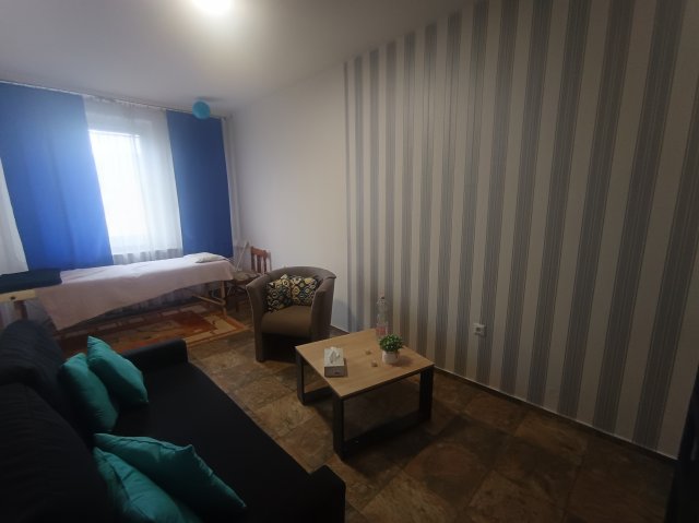 Eladó téglalakás, Komlón, Kossuth Lajos utcában 24.9 M Ft