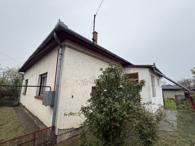 Eladó családi ház, Püspökladányban 36.99 M Ft, 3+1 szobás