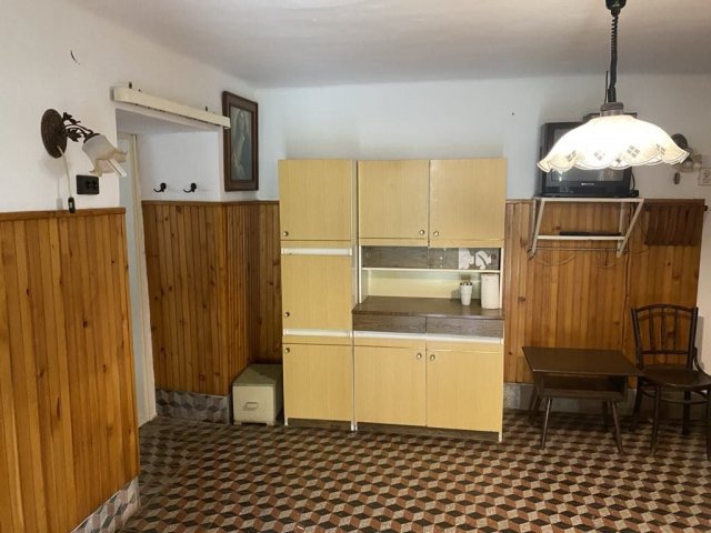 Eladó családi ház, Dunaföldváron 18.3 M Ft, 2 szobás