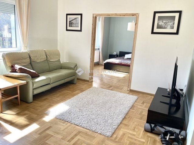 Eladó családi ház, Vecsésen 78 M Ft, 3 szobás