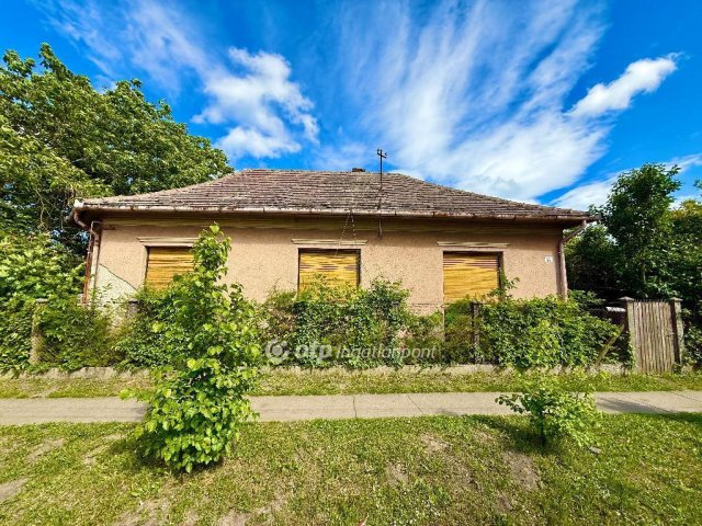 Eladó családi ház, Tápiógyörgyén 14.9 M Ft, 4 szobás