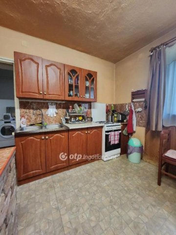 Eladó családi ház, Felsőpakonyban 46 M Ft, 2+1 szobás