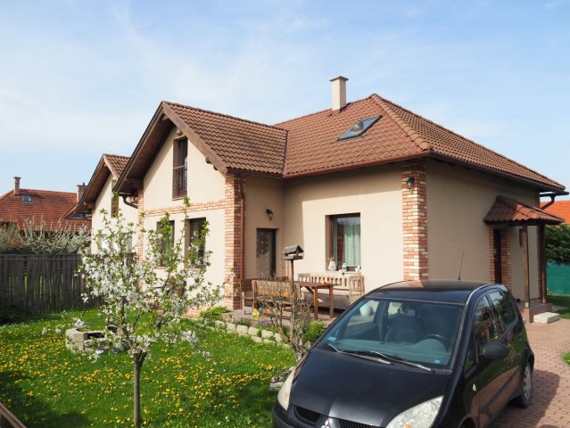 Eladó téglalakás, Pomázon 120 M Ft, 4 szobás