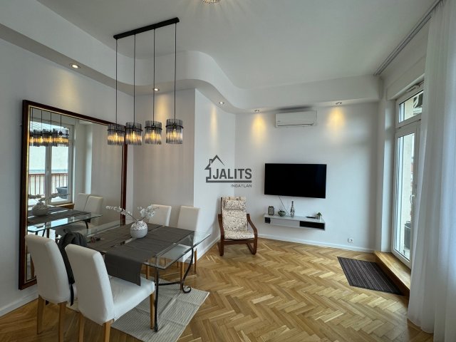 Kiadó téglalakás, albérlet, Budapesten, V. kerületben, 3 szobás