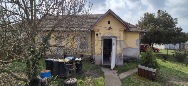 Eladó családi ház, Budapesten, XVIII. kerületben 54.9 M Ft
