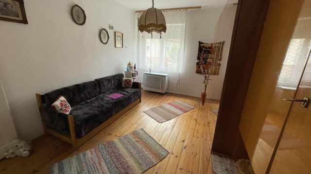 Eladó családi ház, Liszón 35 M Ft, 2 szobás