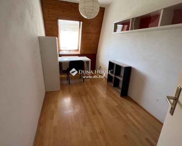 Eladó téglalakás, Budapesten, XIV. kerületben 65 M Ft, 3 szobás