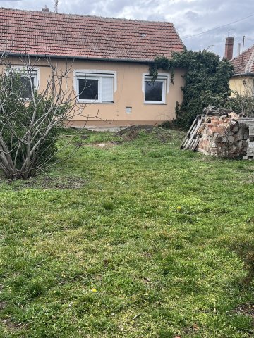Eladó családi ház, Szarvason 29.5 M Ft, 3+1 szobás