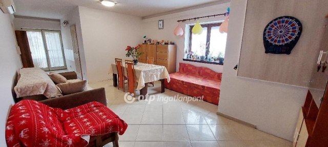 Eladó családi ház, Dunaharasztin 65.9 M Ft, 2+2 szobás