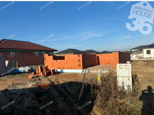 Eladó családi ház, Kecskeméten 91.9 M Ft, 4 szobás