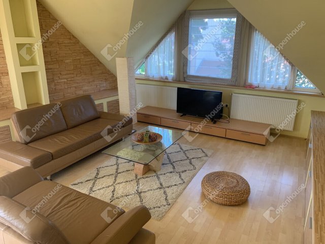 Kiadó téglalakás, albérlet, Debrecenben 450 E Ft / hó, 4 szobás