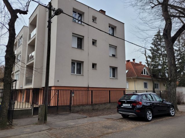 Eladó téglalakás, Debrecenben 56 M Ft, 2 szobás