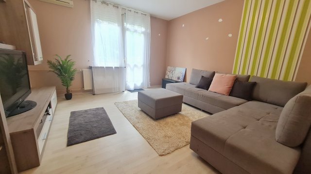 Eladó téglalakás, Zalaegerszegen 37.8 M Ft, 1+2 szobás