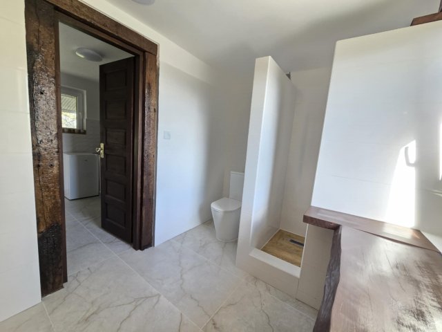Eladó családi ház, Dombóváron 24.9 M Ft, 2 szobás