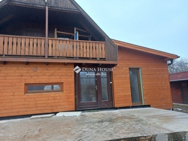 Eladó családi ház, Dunaharasztin 95.5 M Ft, 4+1 szobás