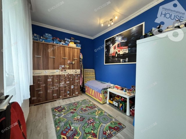 Eladó családi ház, Kecskeméten 74.5 M Ft, 5 szobás