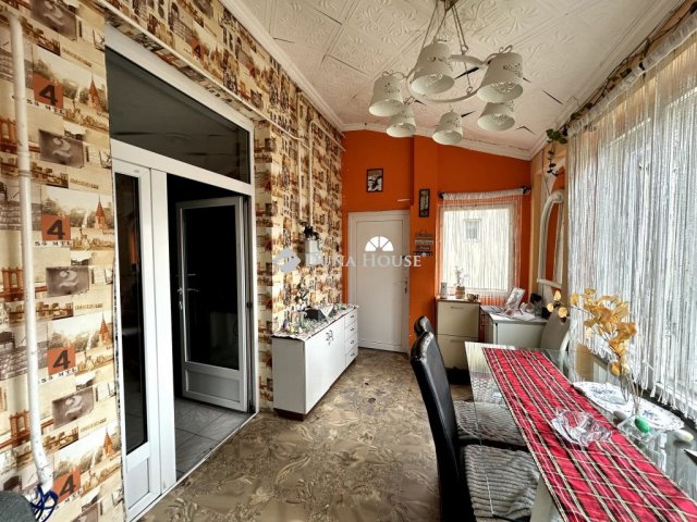 Eladó téglalakás, Mosonmagyaróváron 36.99 M Ft, 4 szobás