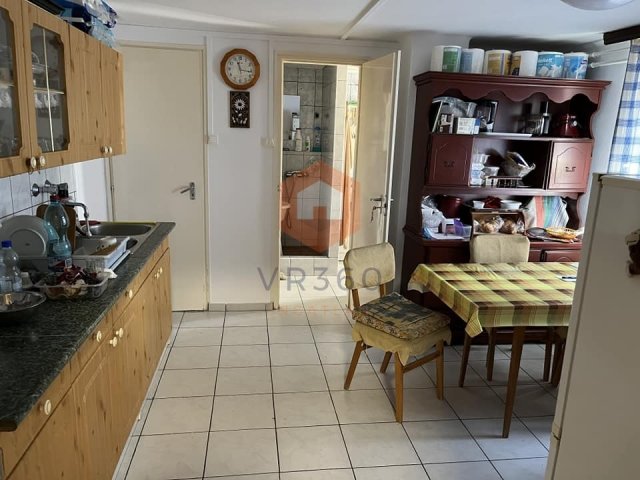 Eladó családi ház, Kővágószőlősön 33 M Ft, 4 szobás