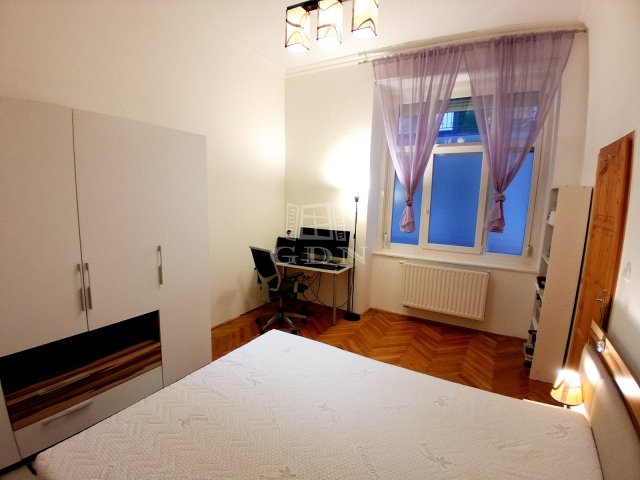 Eladó téglalakás, Budapesten, VI. kerületben 84.99 M Ft