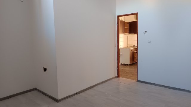 Eladó családi ház, Pilisjászfalun 47.9 M Ft, 7 szobás