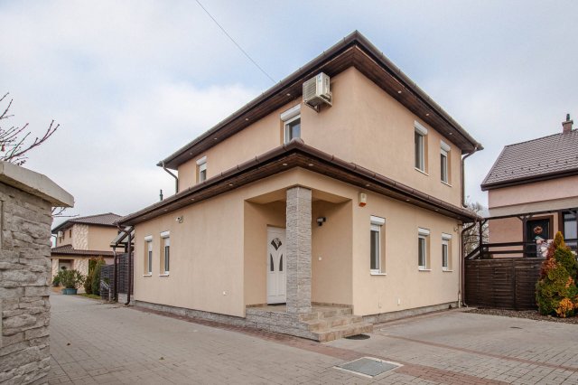 Eladó családi ház, Miskolcon 119 M Ft, 3 szobás