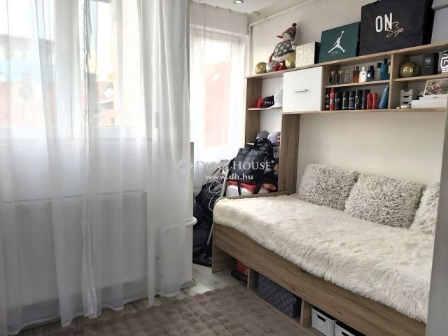 Eladó téglalakás, Budapesten, VIII. kerületben 61.99 M Ft