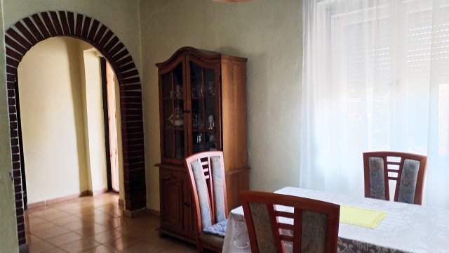 Eladó családi ház, Győrött 49.8 M Ft, 2+1 szobás