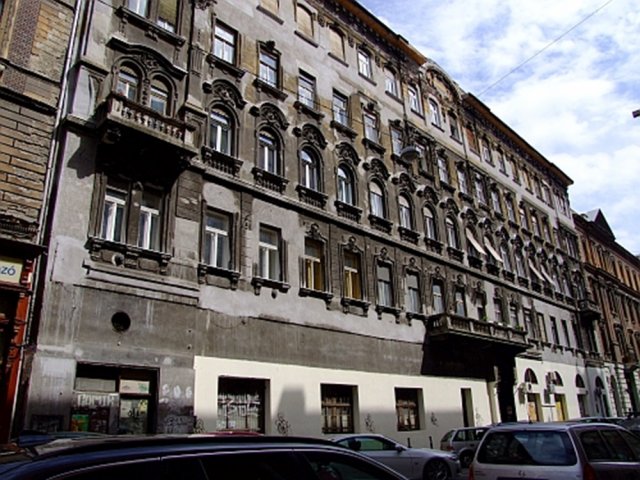 Eladó téglalakás, Budapesten, VII. kerületben, Kertész utcában