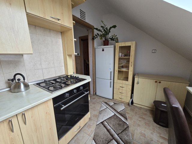 Kiadó téglalakás, albérlet, Pécsett 130 E Ft / hó, 2 szobás