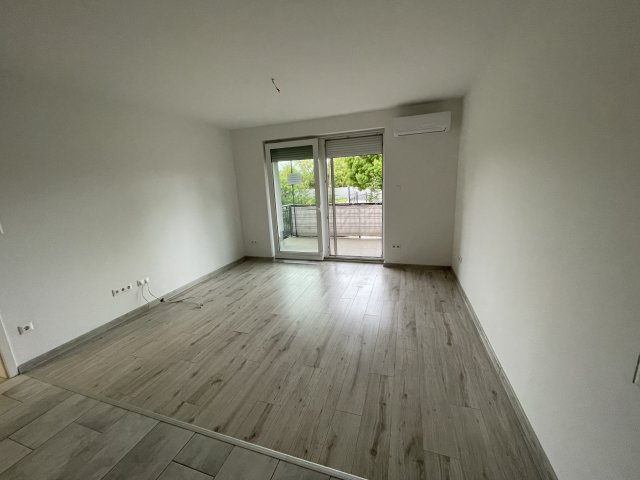Kiadó téglalakás, albérlet, Székesfehérvárott 280 E Ft / hó