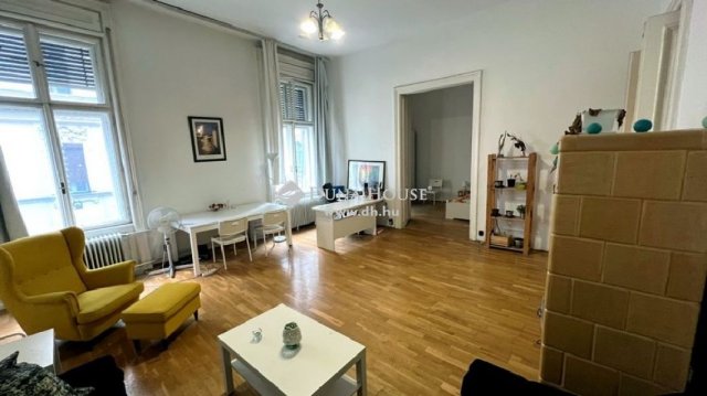 Eladó téglalakás, Budapesten, VI. kerületben 129 M Ft, 4 szobás