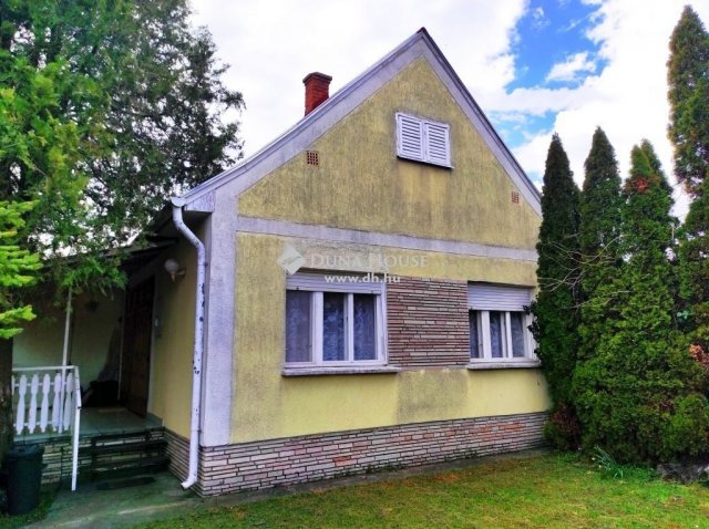 Eladó ikerház, Fonyódon 34.9 M Ft, 4 szobás