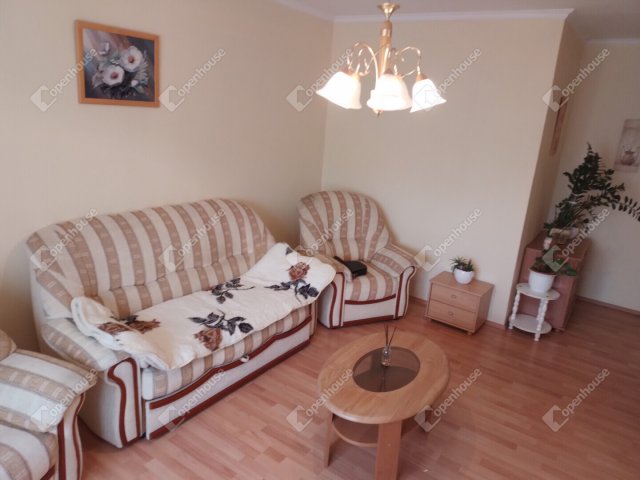 Eladó panellakás, Békéscsabán 19.5 M Ft, 1 szobás