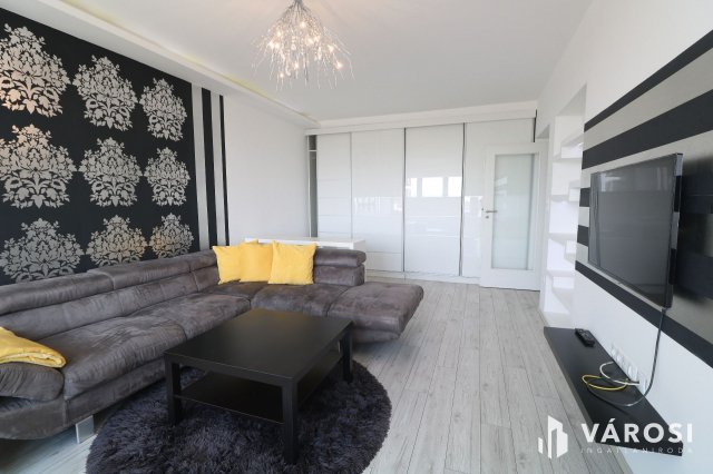 Kiadó téglalakás, albérlet, Szegeden 320 E Ft / hó, 3 szobás