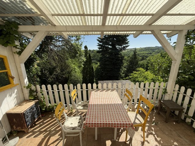 Eladó nyaraló, Lovasberényben, Kinizsi utcában 28.9 M Ft