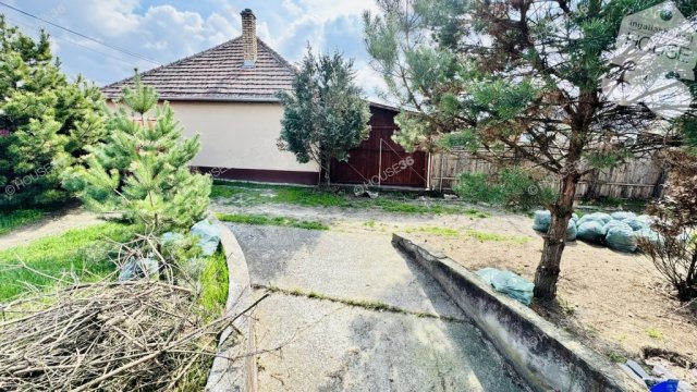Eladó családi ház, Kecskeméten 31.99 M Ft, 1 szobás