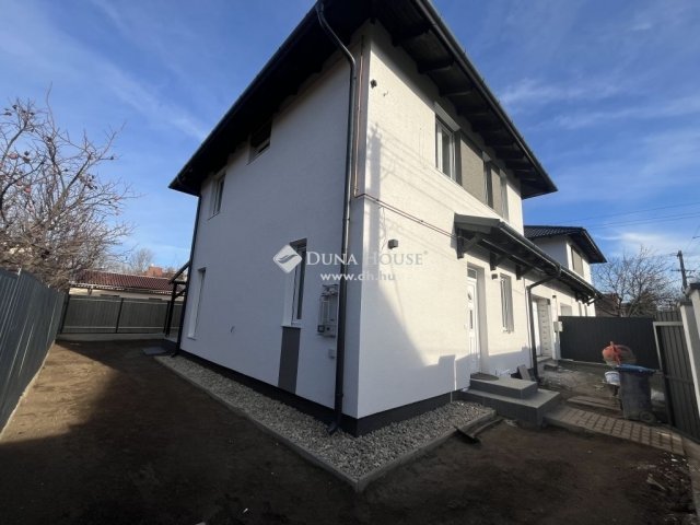 Eladó ikerház, Budapesten, XVIII. kerületben 110 M Ft, 4 szobás