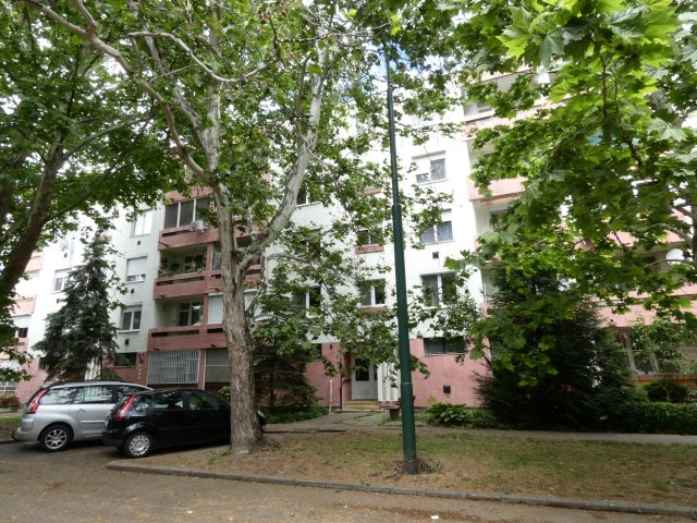 Eladó téglalakás, Szegeden, Csörlő utcában 51.9 M Ft, 2 szobás