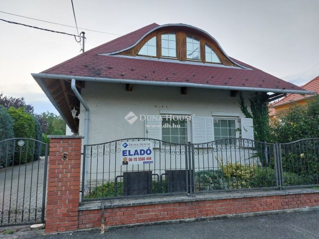 Eladó családi ház, Bükön 89.9 M Ft, 12 szobás