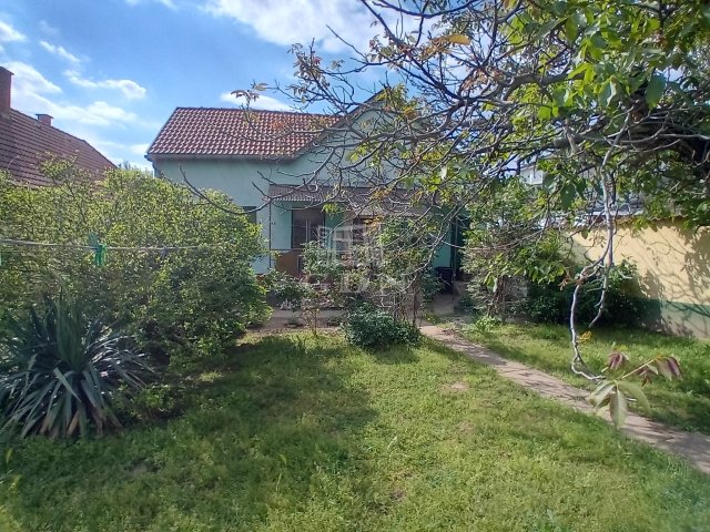 Eladó családi ház, Sükösdön 21.5 M Ft, 3 szobás