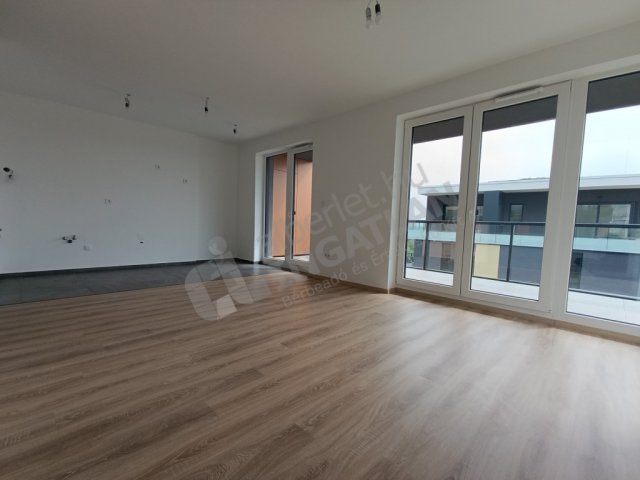 Kiadó téglalakás, albérlet, Budapesten, III. kerületben